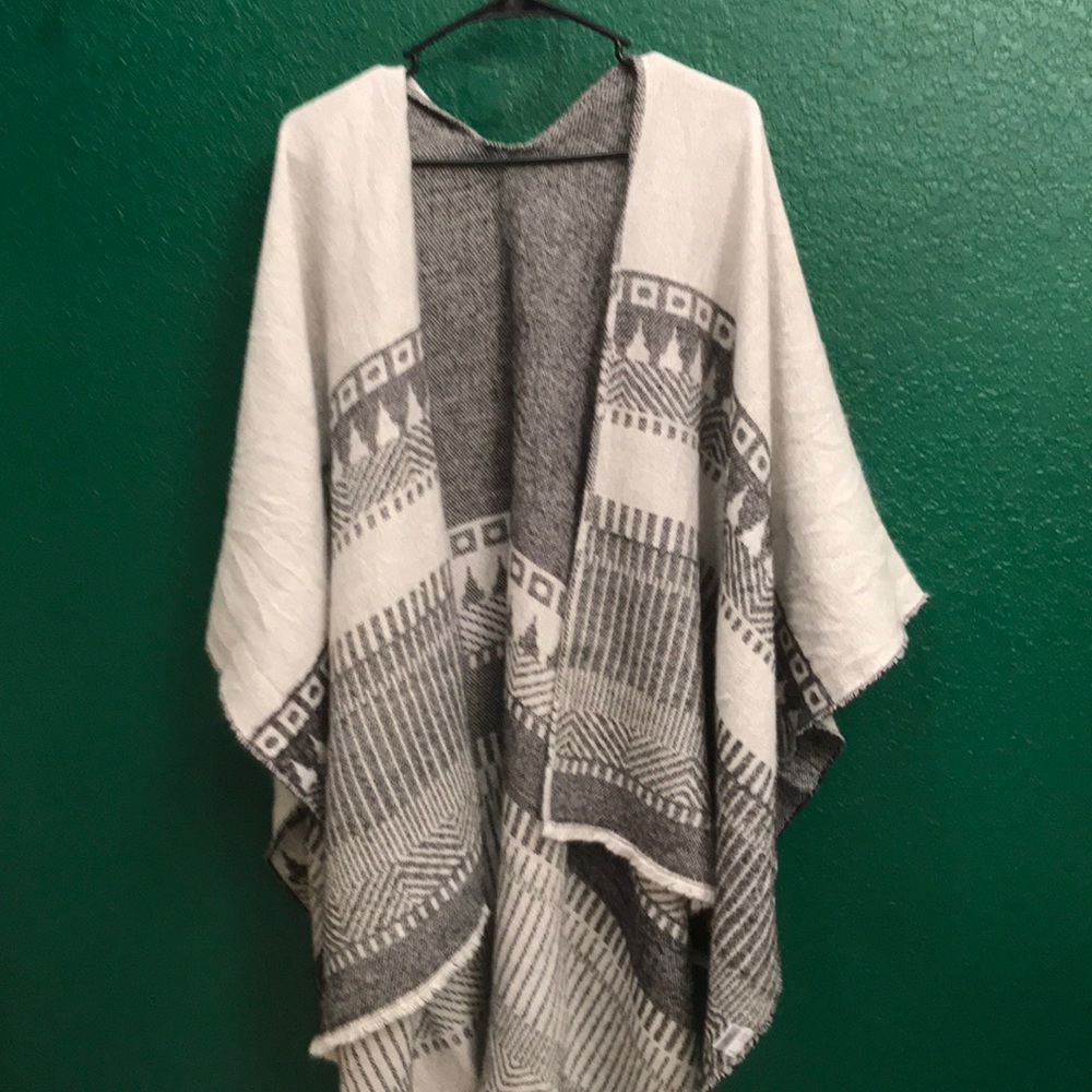 Reversible Tribal Print Poncho